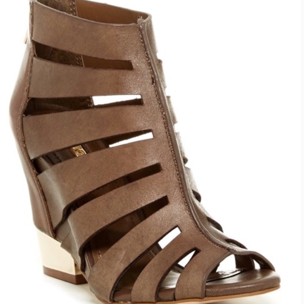 BGBGeneration BG Charlie Cage Wedge